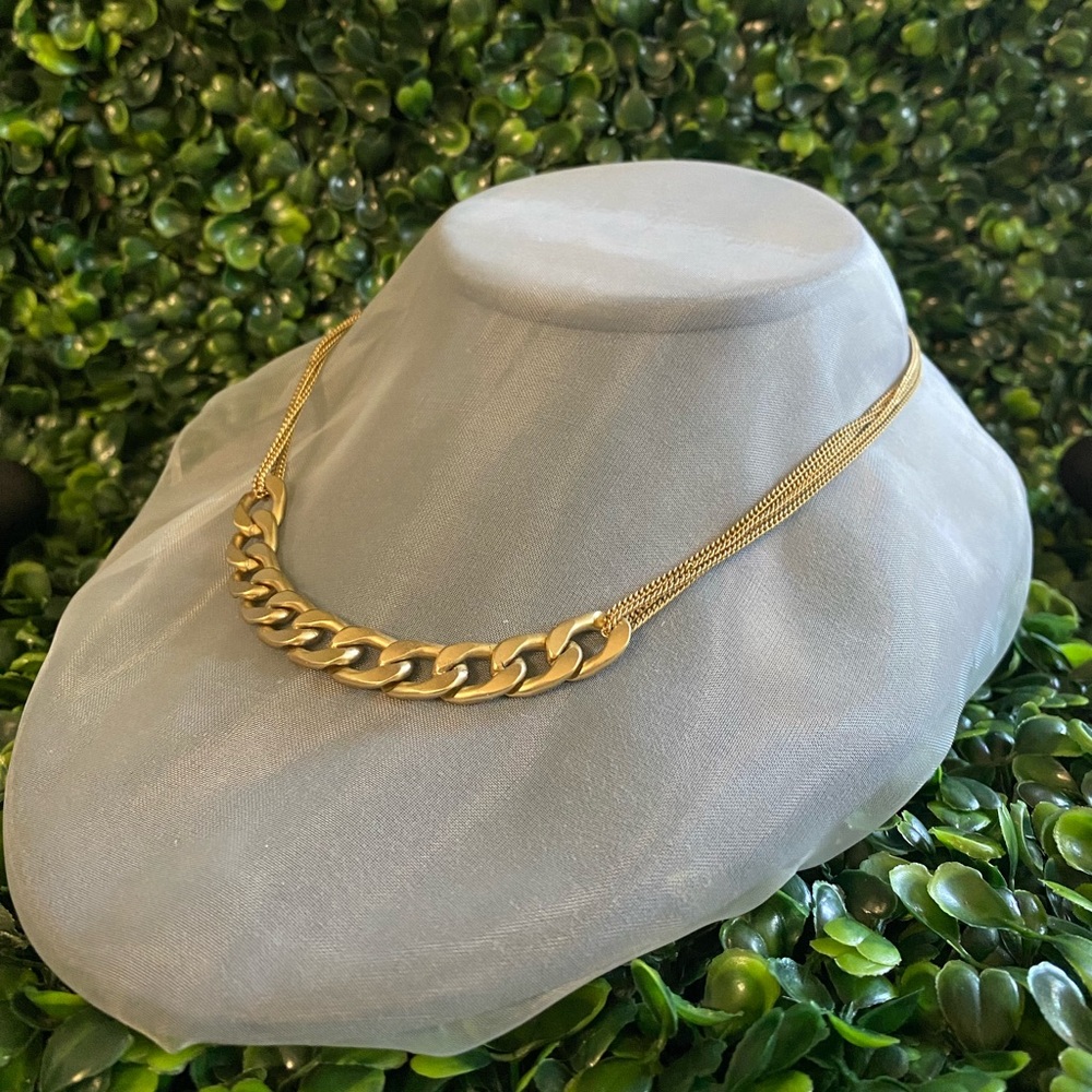 Chained Golden Layered Necklace